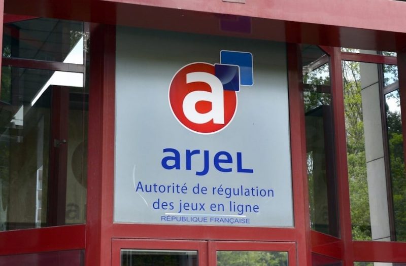 Les opérateurs agréés ARJEL en France Les opérateurs agréés ARJEL en France